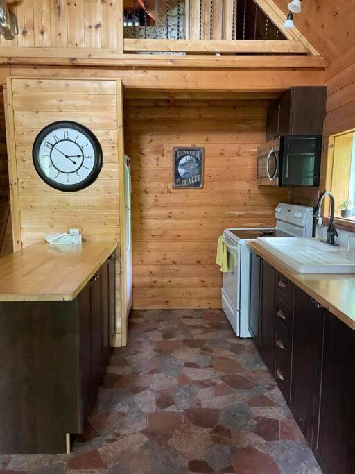 Le Refuge Au Mont Comi Villa Saint-Gabriel Kültér fotó